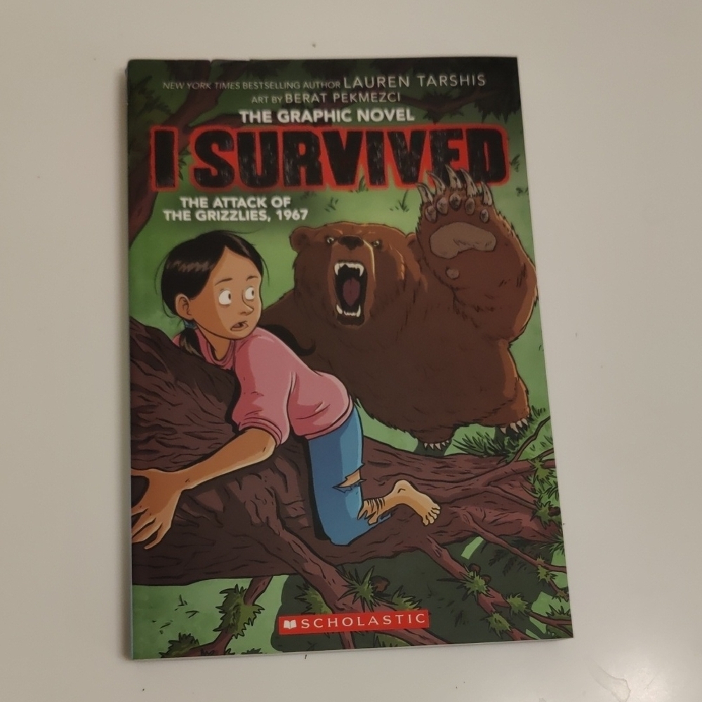 Scholastic I Survived Graphic Novel - The Attack of the Grizzlies Y2K Education